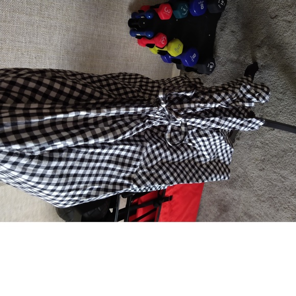 LOFT - BLACK & WHITE CHECKED LONG SLEEVE SHIRT - SLEEVES HAVE TIES - SIZE SP - Picture 2 of 9